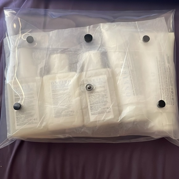 SEALED NEW ONEIRO Sunchasers TSA 5 piece Kit Travel Clean Vegan Personal Care - Picture 2 of 5